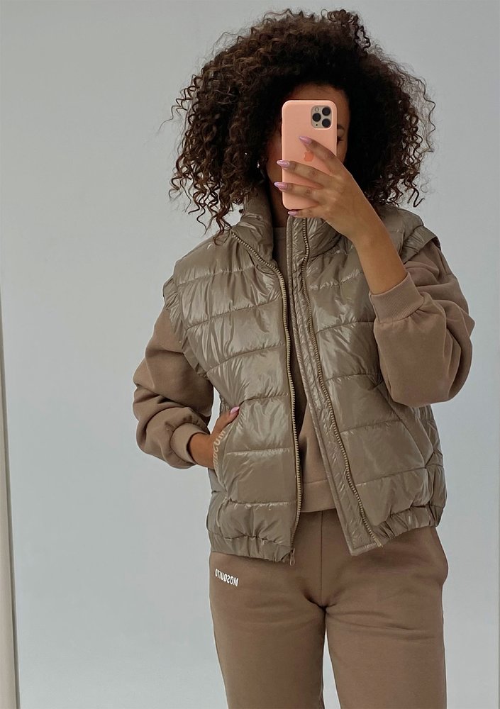 Abi - Quilted coffee brown sleeveless jacket