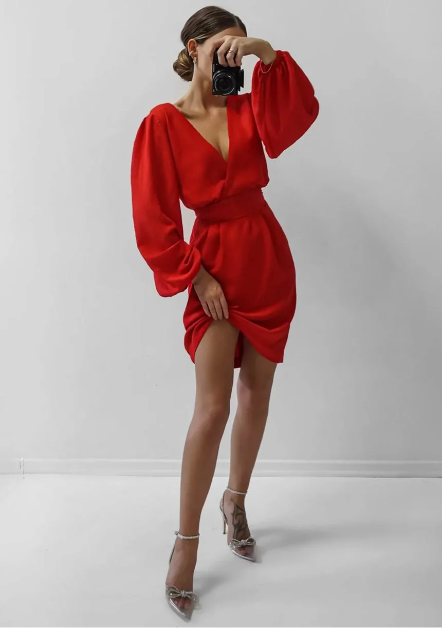 Noemi - Sukienka mini z połyskiem Czerwona