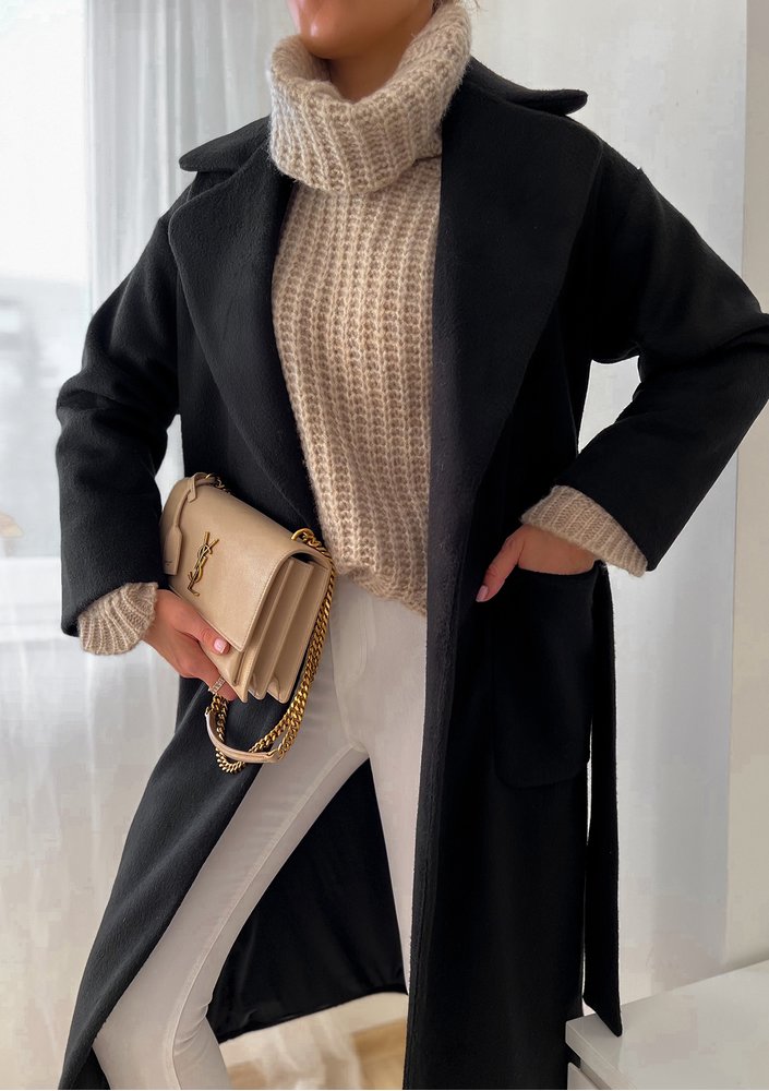 Sage - Black tied coat