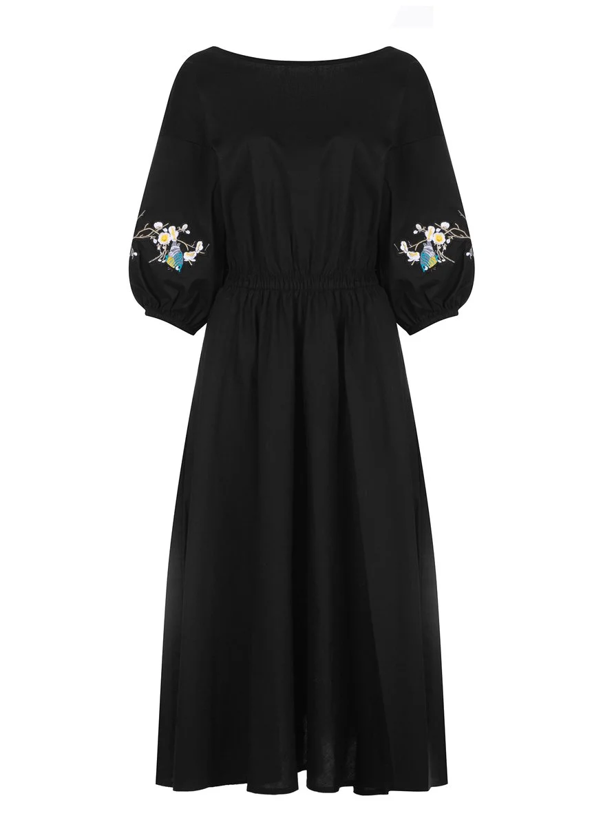 Mabel - Sukienka midi z haftem Czarna
