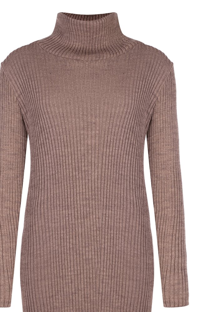 Midi latte knitted turtleneck dress