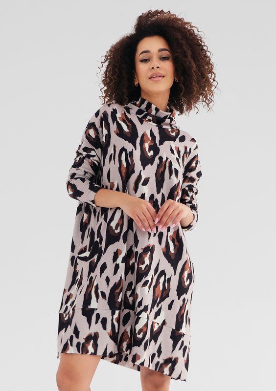 Netta - Luźna sukienka w cętki Nude