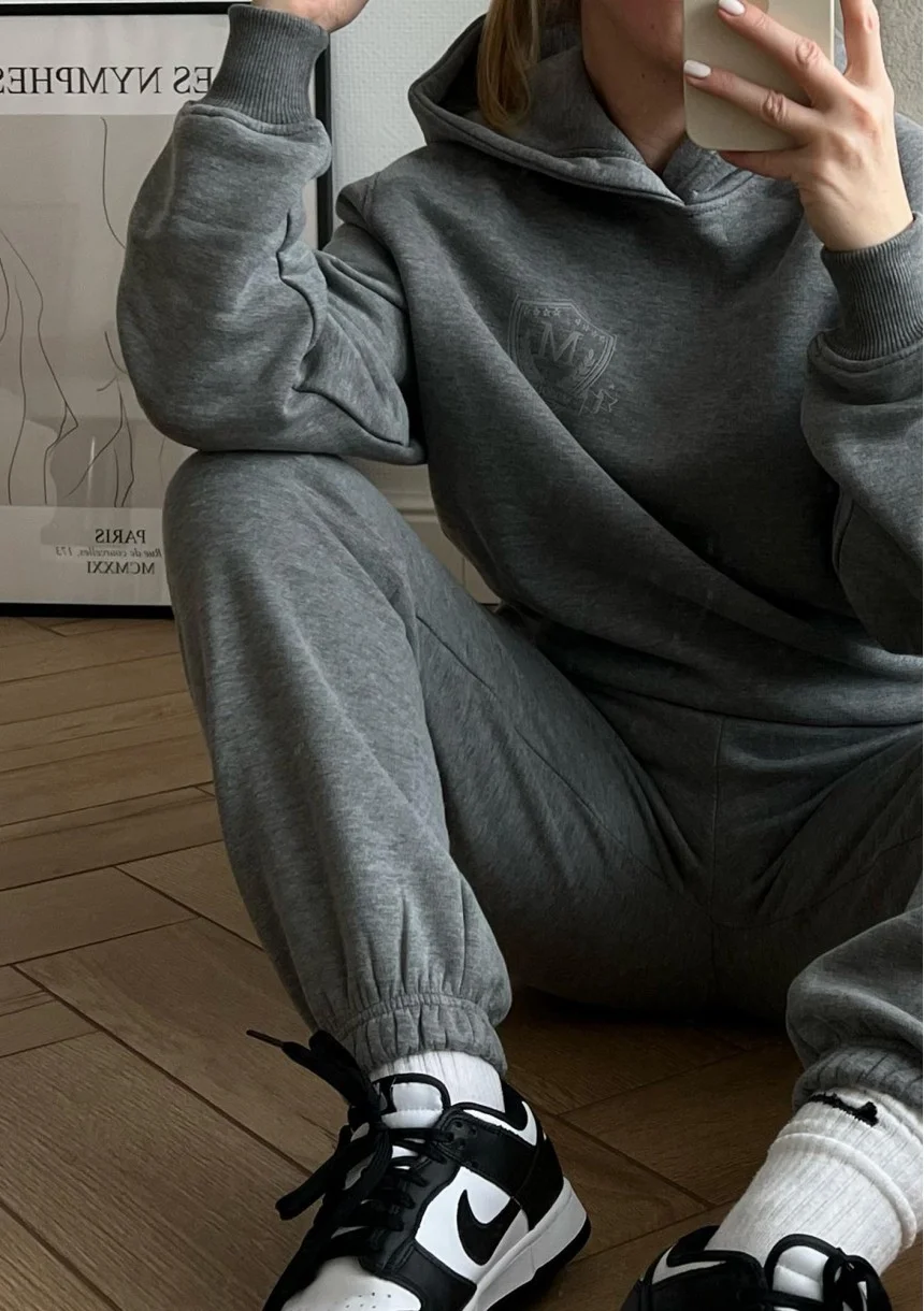 Embly - Melange grey sweatpants