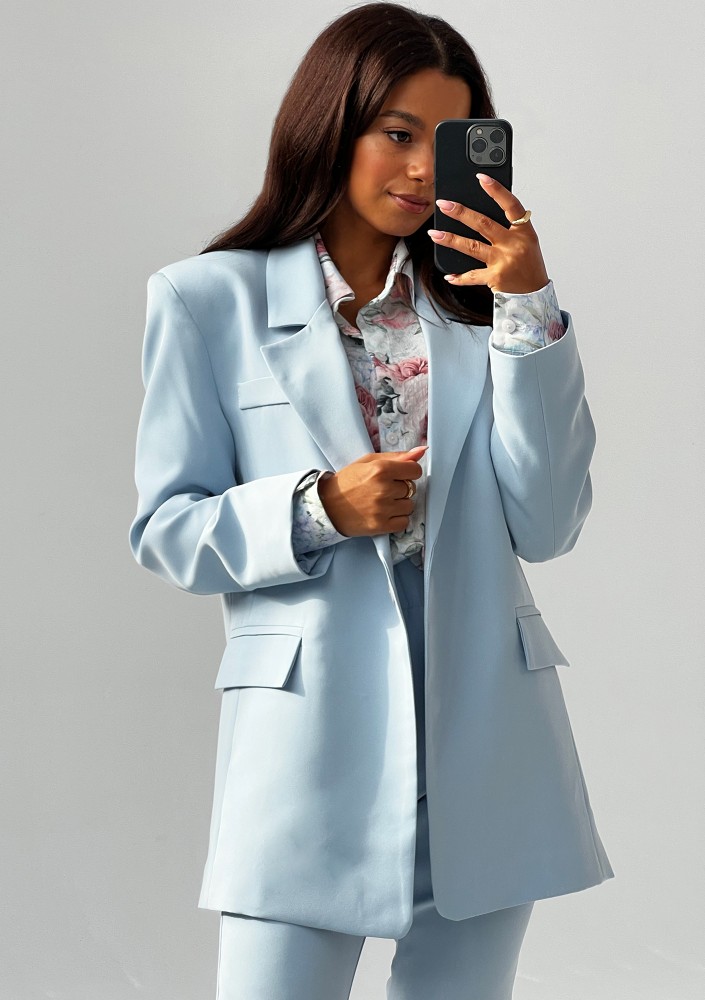 Gia - Light blue blazer