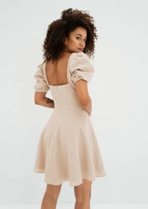 Lucy - Ażurowa sukienka mini boho Beżowa