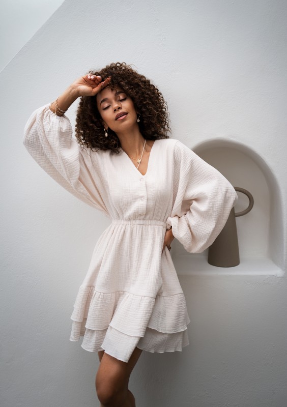 Milla - Letnia kremowa sukienka z muślinu