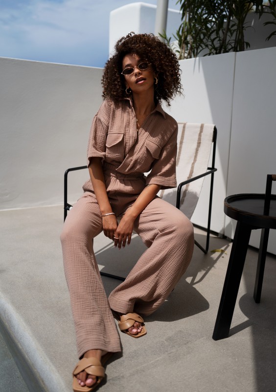 Thera - Beige muslin crop shirt