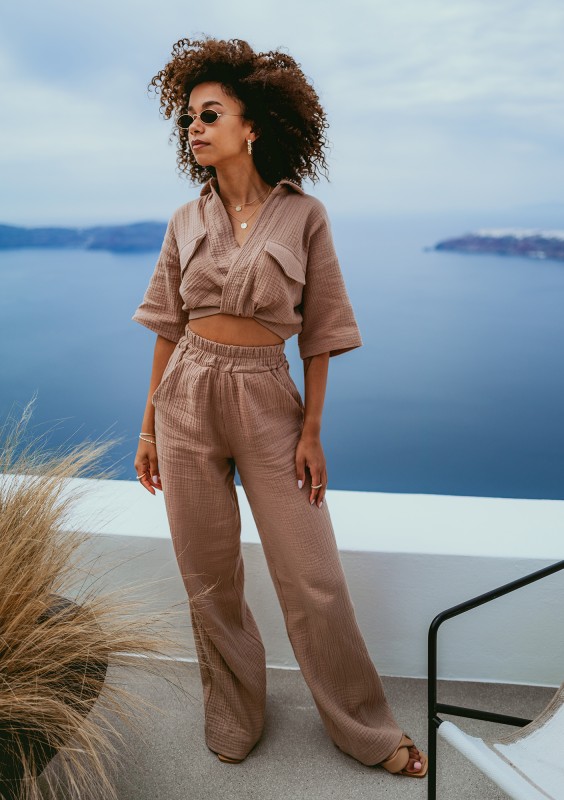 Thera - Beige muslin crop shirt