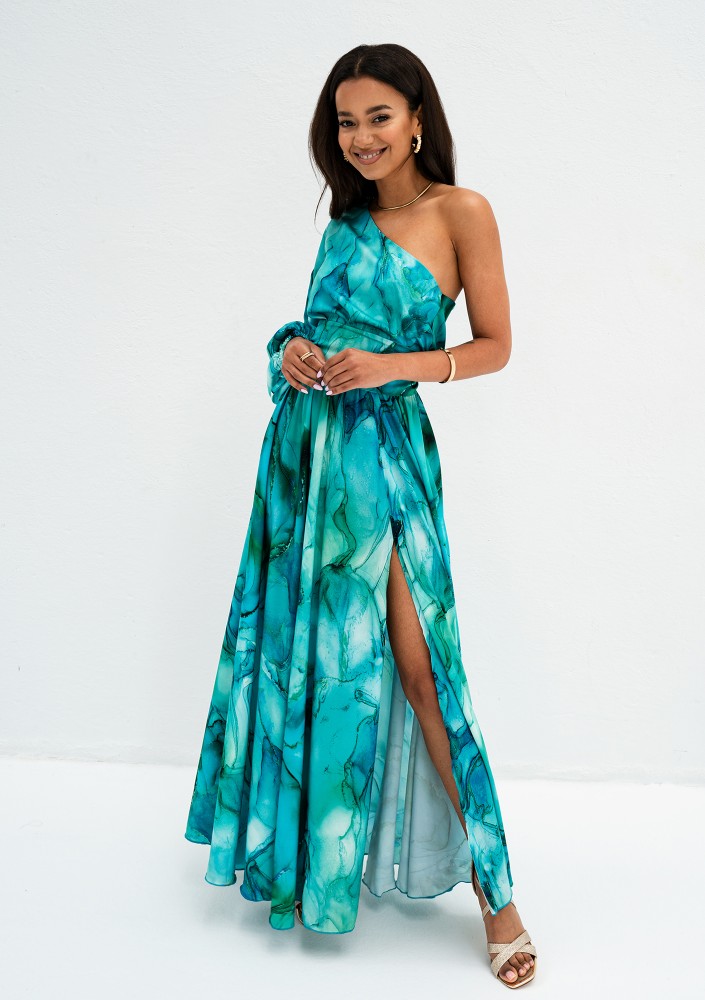 Nyrobi - Długa sukienka letnia z rozcięciem i jednym rękawem Blue Marble