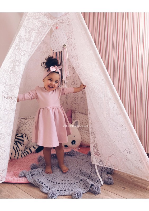 Różowa sukienka dla dziewczynki