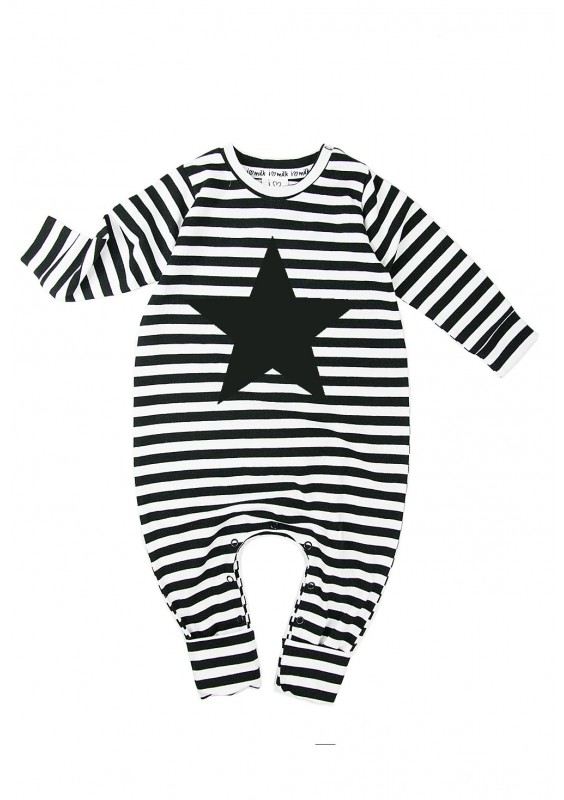 Long sleeved stripes romper with a star