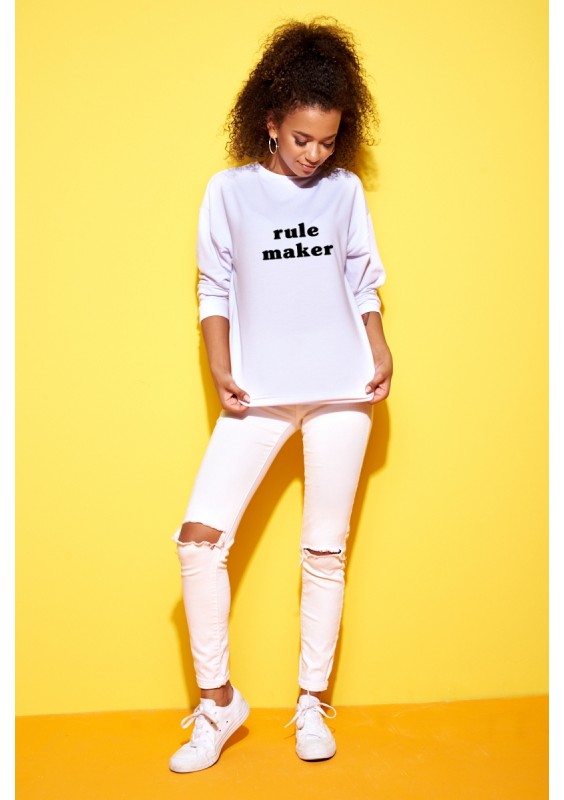 White sweatshirt "rule maker"