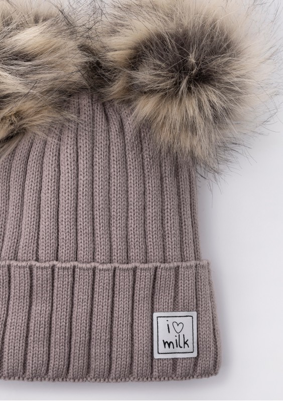 Kids latte winter beanie with pompoms