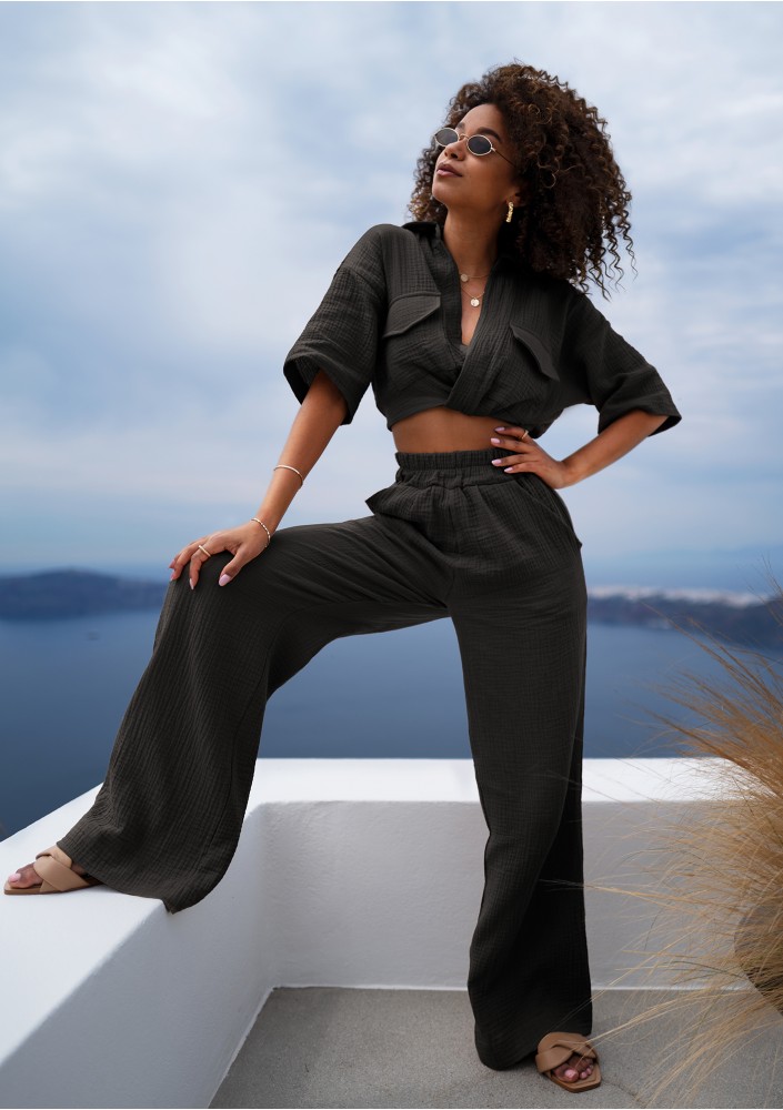 Thera - Black muslin crop shirt