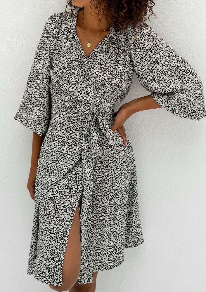Leila - Floral wrap dress