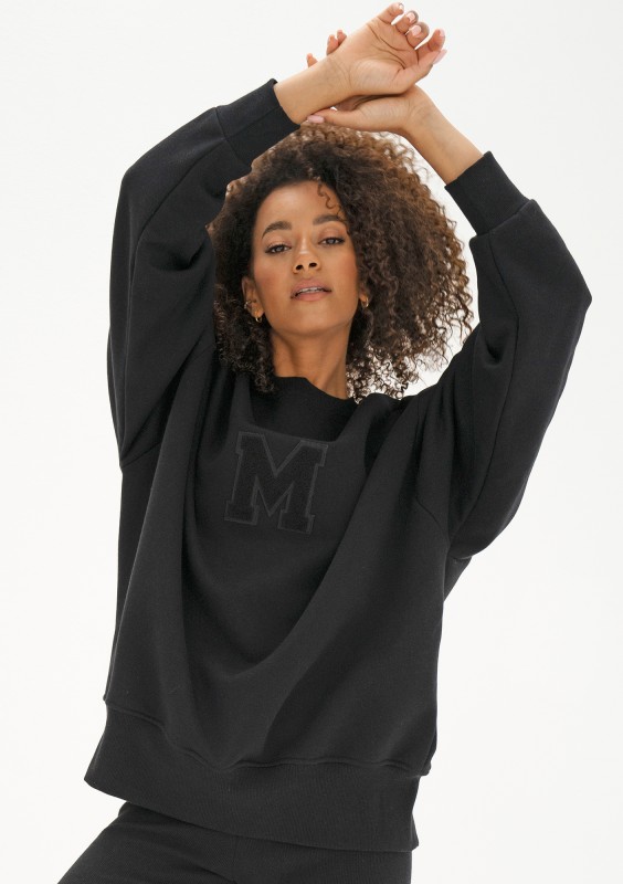 Vibe - Czarna bluza oversize z naszywką M