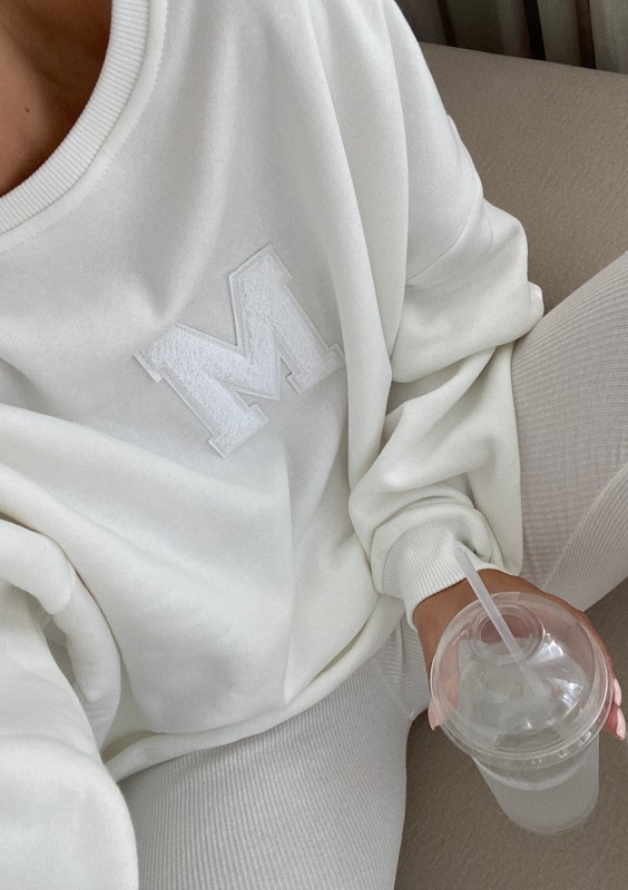 Vibe - Ecru oversize sweatshirt "M logo"