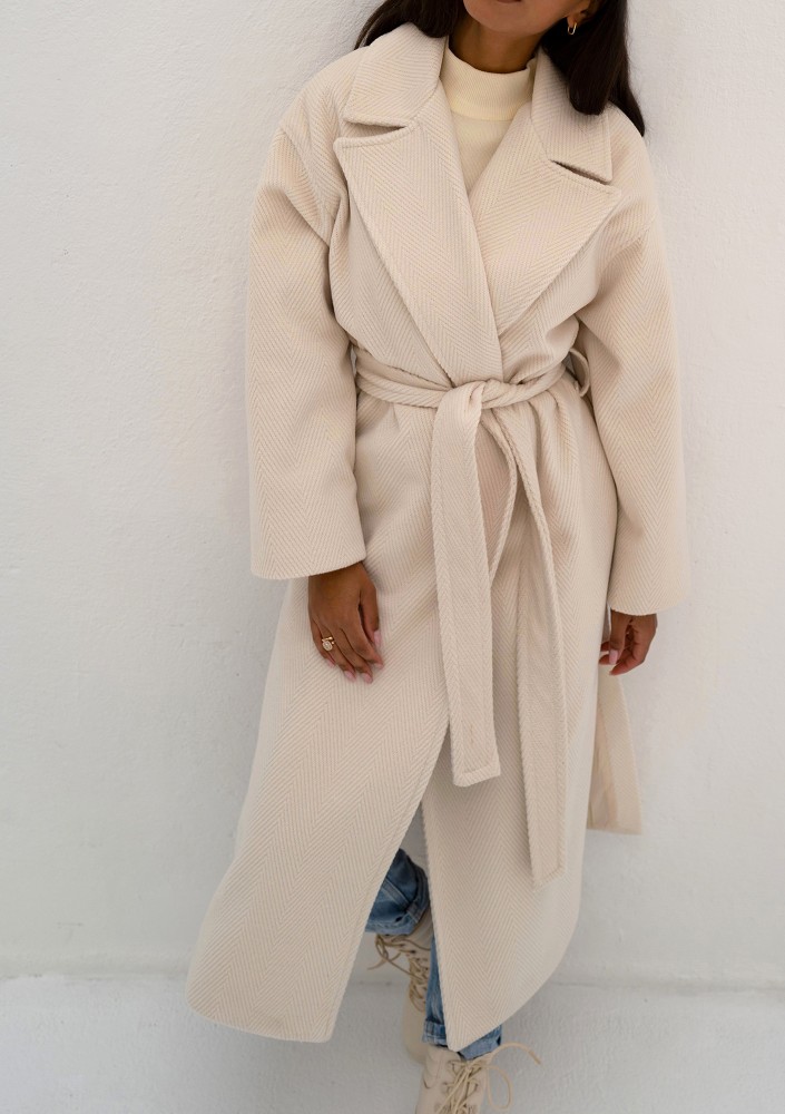 Salve - Creamy white chevron coat