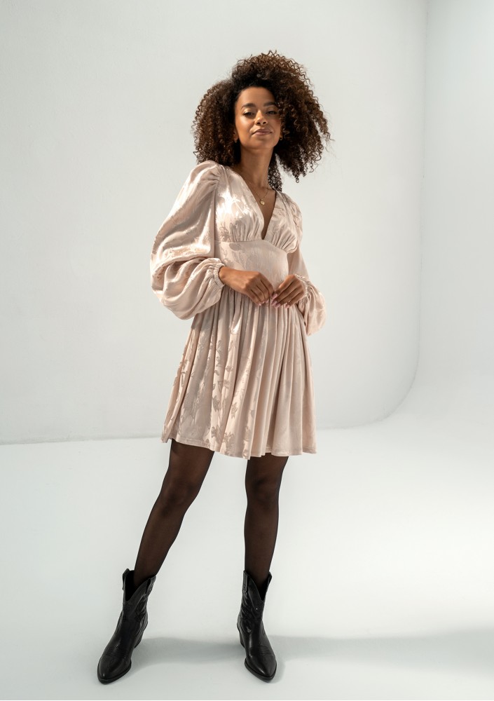 Jaya - Beige shiny jacquard mini dress