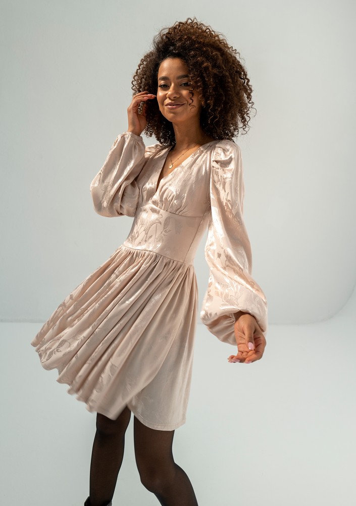 Jaya - Beige shiny jacquard mini dress