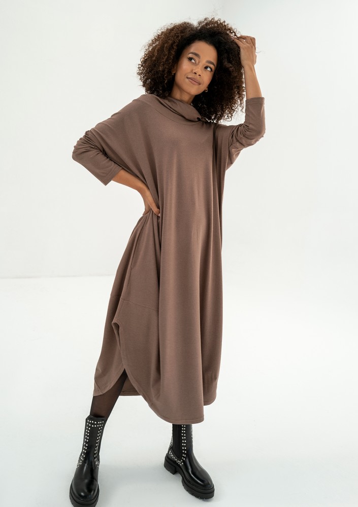 Enya - Beige loose midi dress