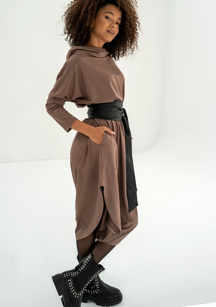 Enya - Beige loose midi dress