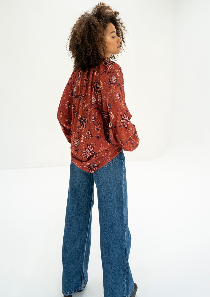 Noura - Red boho floral printed shirt
