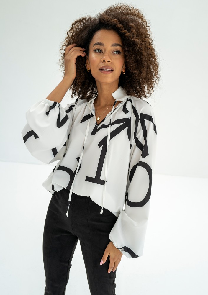 Noura - White MSQ printed shirt