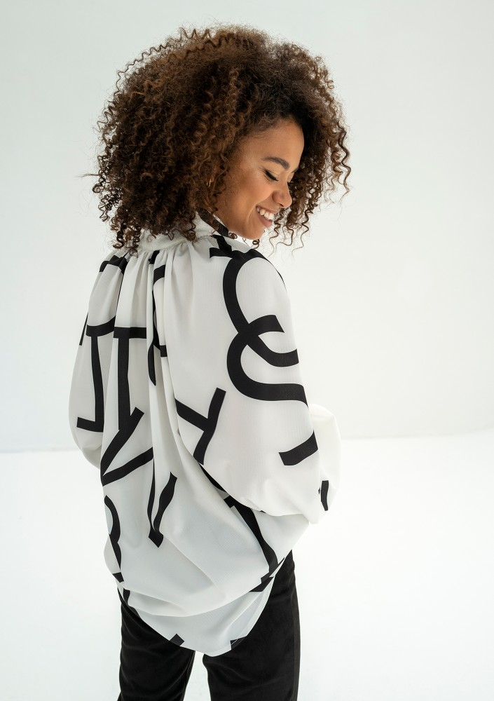 Noura - White MSQ printed shirt