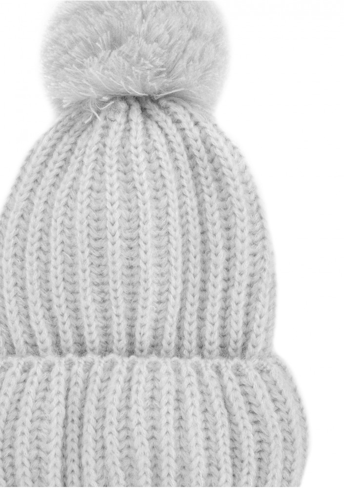 Naluu - White winter hat