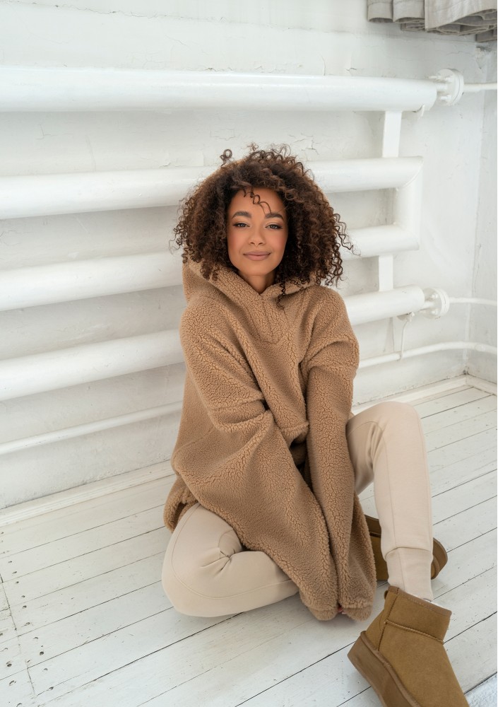Ozzy - Beige faux fur oversize hoodie