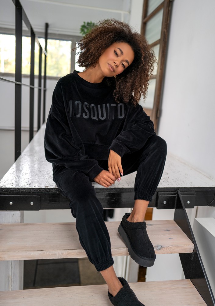 Shore Velvet - Black velour sweatshirt with a logo