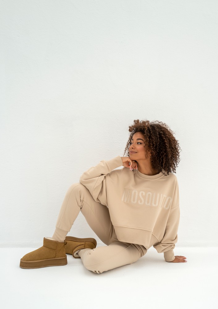 Shore Thin - Sand beige sweatshirt with an embroidered logo