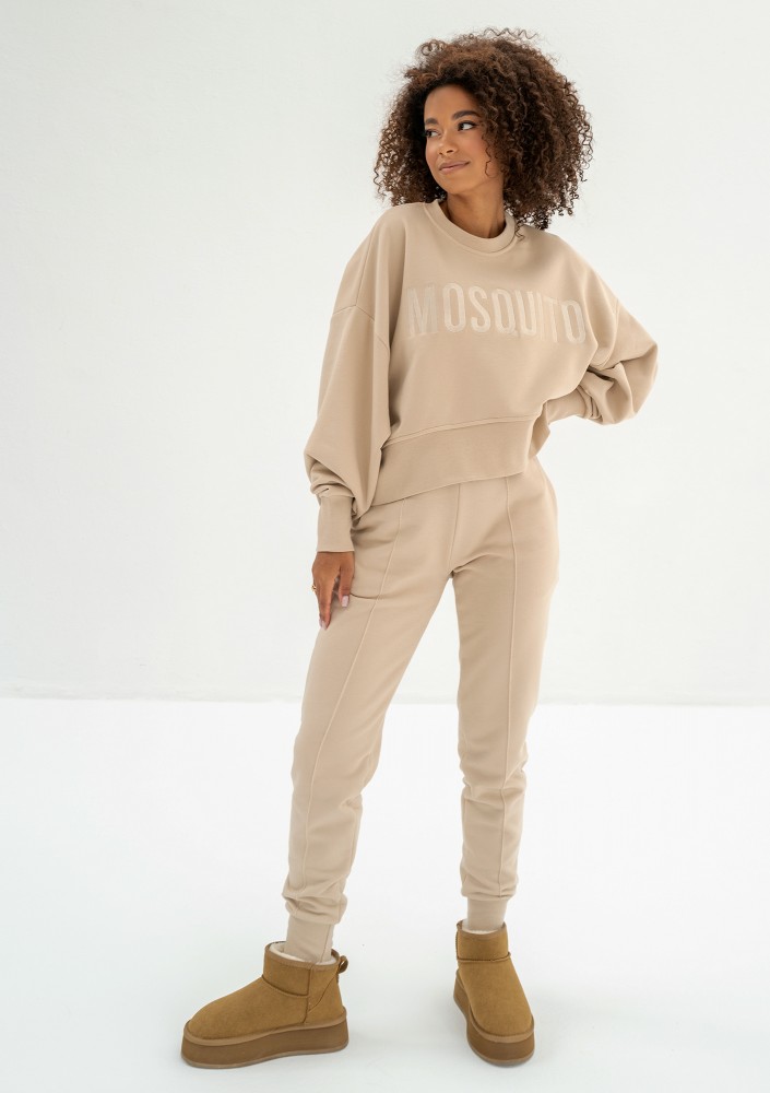 Shore Thin - Sand beige sweatshirt with an embroidered logo