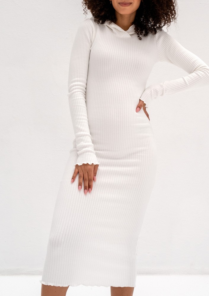 Bessie - Dzianinowa sukienka bodycon z kapturem Ecru