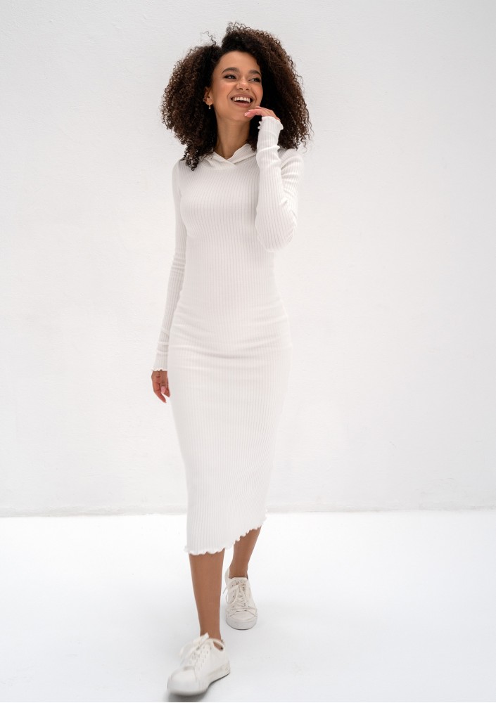 Bessie - Dzianinowa sukienka bodycon z kapturem Ecru