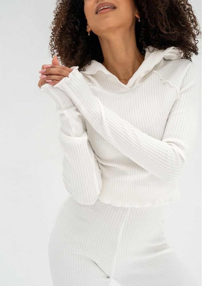 Clove - Ecru knitted hooded crop top