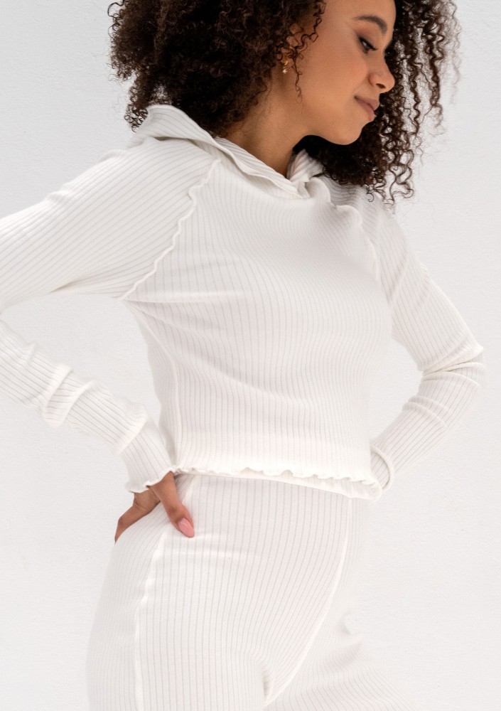 Clove - Ecru knitted hooded crop top