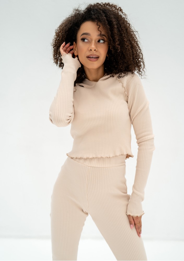 Clove - Beige knitted hooded crop top