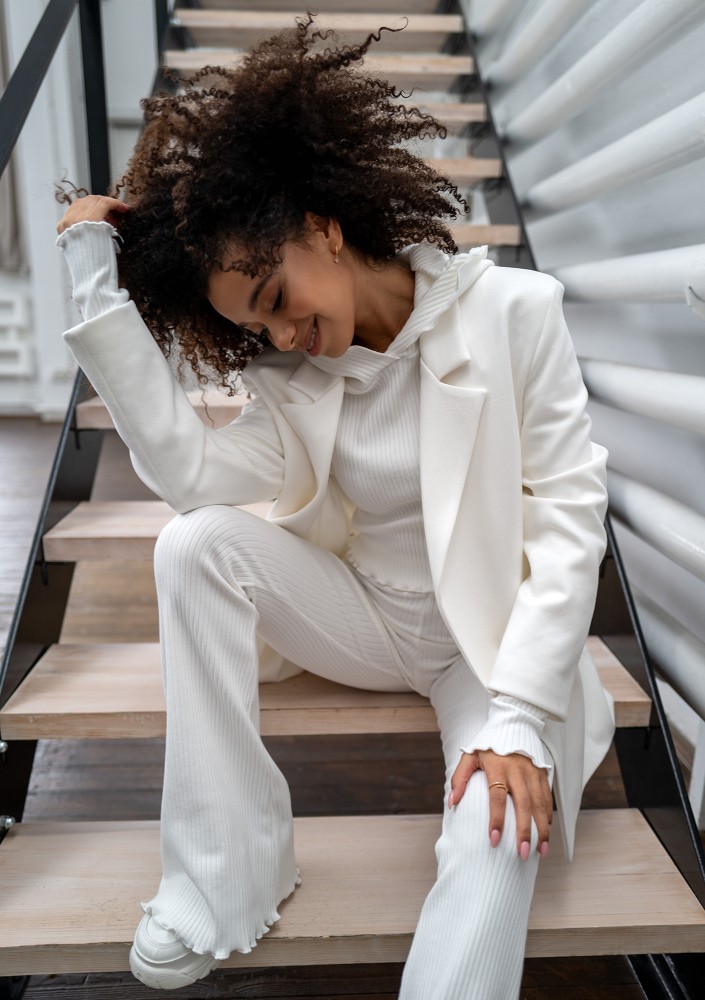 Zura - Marynarka damska z imitacji zamszu oversize Ecru