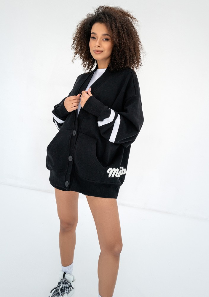 Riley - Kardigan dresowy oversize z naszywką M Black