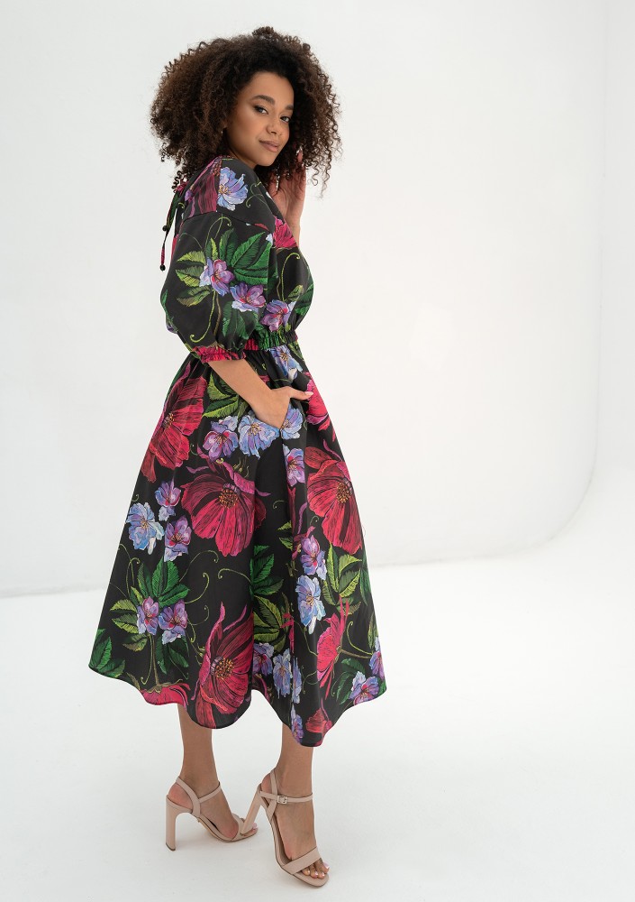 Mabel - Black floral flared midi dress
