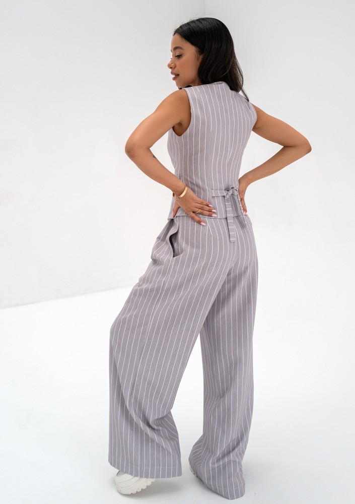 Mocca - Grey striped vest