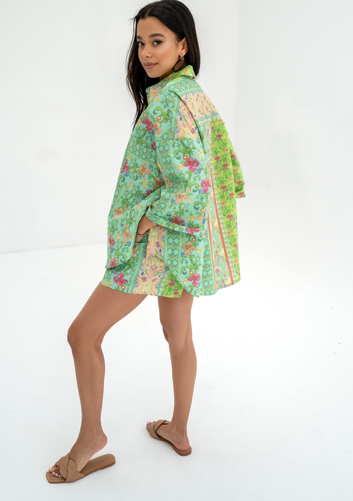 Suri - Minty floral boho oversize shirt