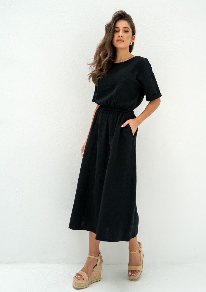 Greta - Black muslin midi dress