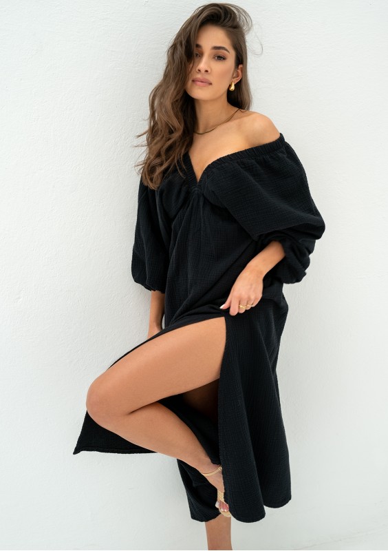 Axelia - Sukienka z dekoltem V Czarna