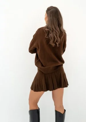 Jesse - Loose brown polo neck sweater