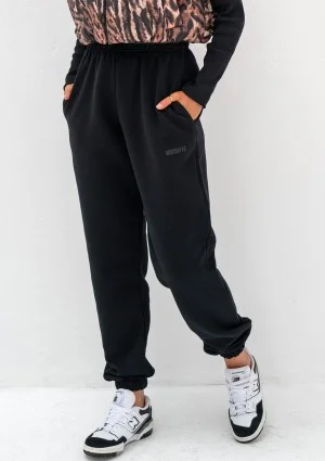 Kolee - Black sweatpants with a logo