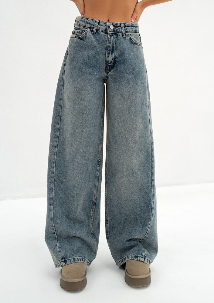 Tiff - Faded blue wide jeans