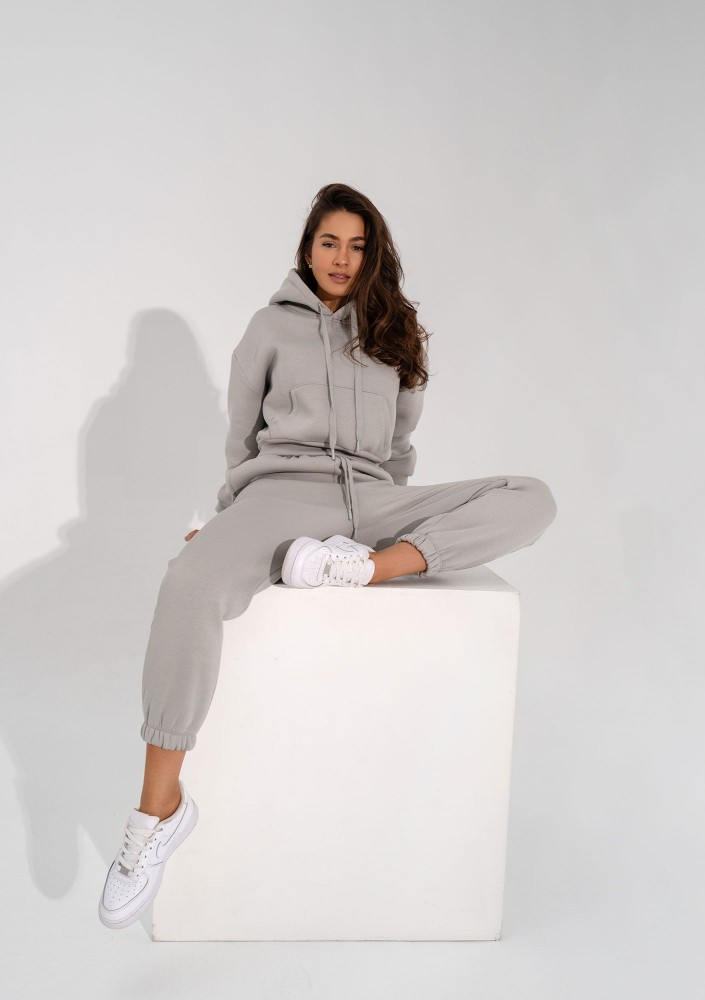 Calm - Short gray hoodie with strings